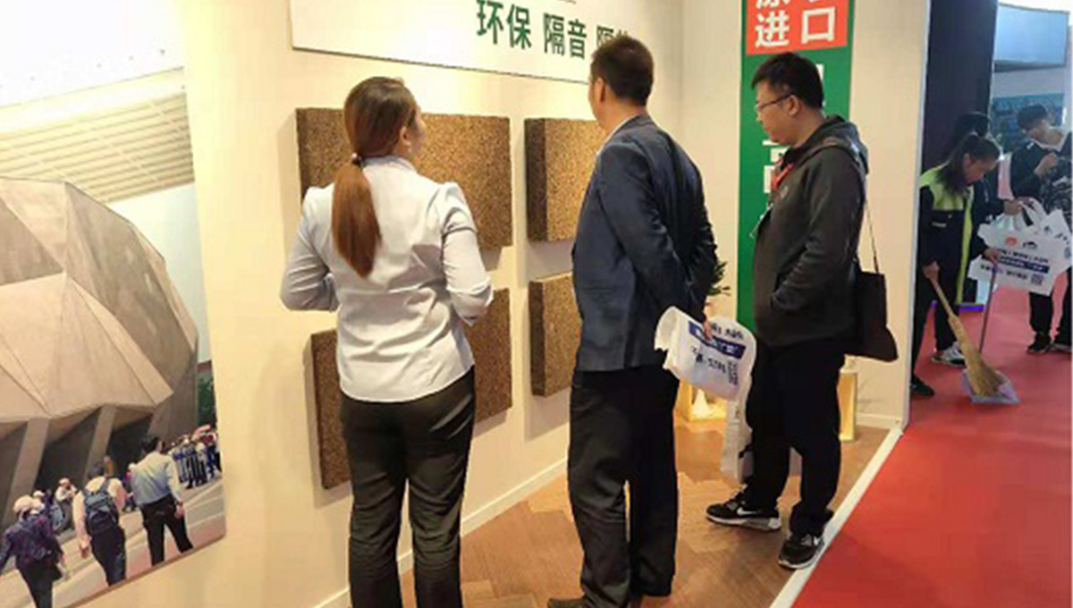 力造健康家居 宅男视频下载携国际精品惊艳亮相住博会 8 力造健康家居 宅男视频下载携国际精品惊艳亮相住博会 8