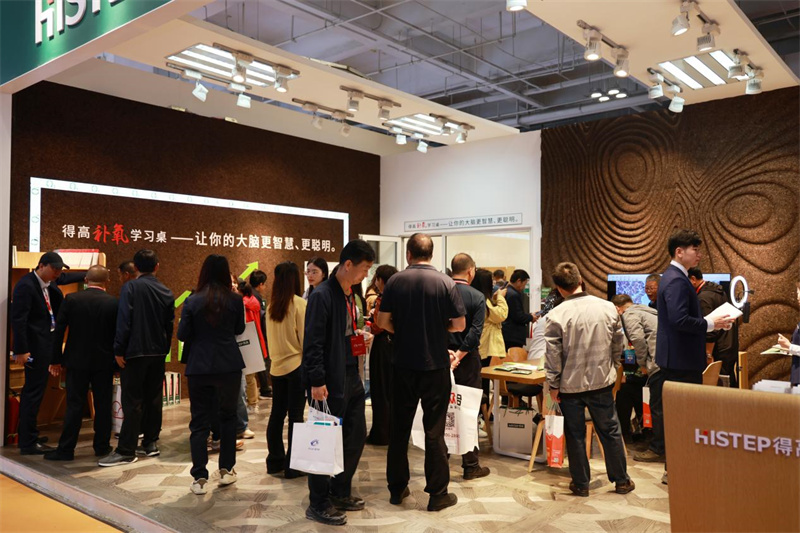 人气爆棚|宅男视频下载以氧助学引瞩目,助力智慧教育实力圈粉 image3 人气爆棚|宅男视频下载以氧助学引瞩目,助力智慧教育实力圈粉 image3