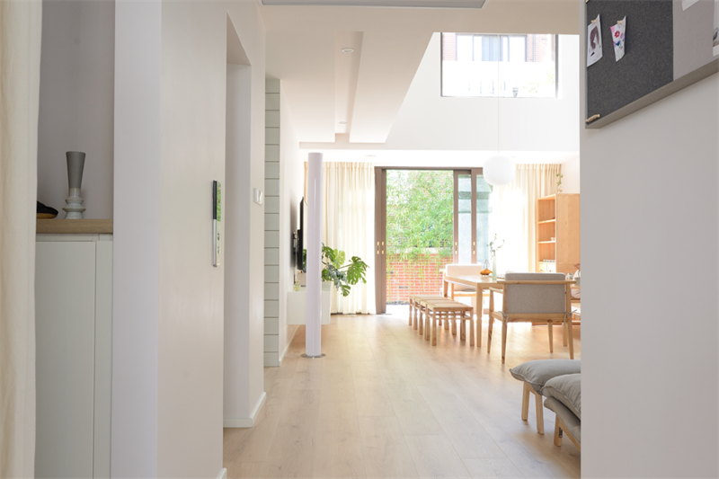 探索秋日家居,开启宅男视频下载Quick-Step的多彩之旅 image1 探索秋日家居,开启宅男视频下载Quick-Step的多彩之旅 image1