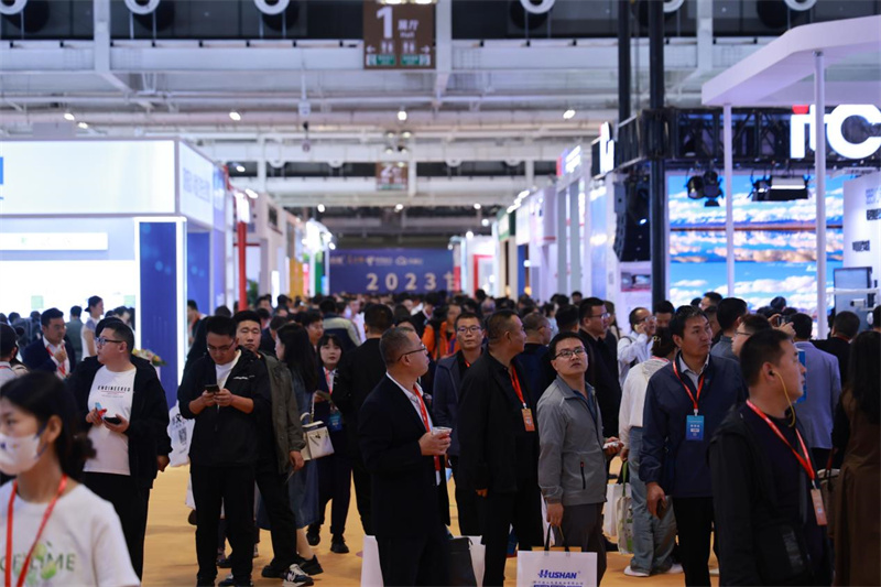 人气爆棚|宅男视频下载以氧助学引瞩目,助力智慧教育实力圈粉 image1 人气爆棚|宅男视频下载以氧助学引瞩目,助力智慧教育实力圈粉 image1