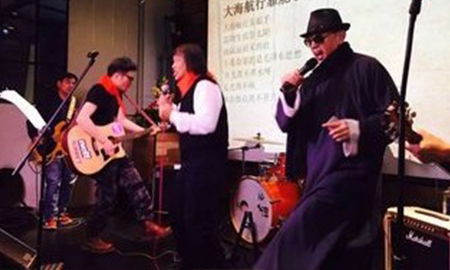 设计师新年派对high翻天 宅男视频下载倾情助阵欢乐开场